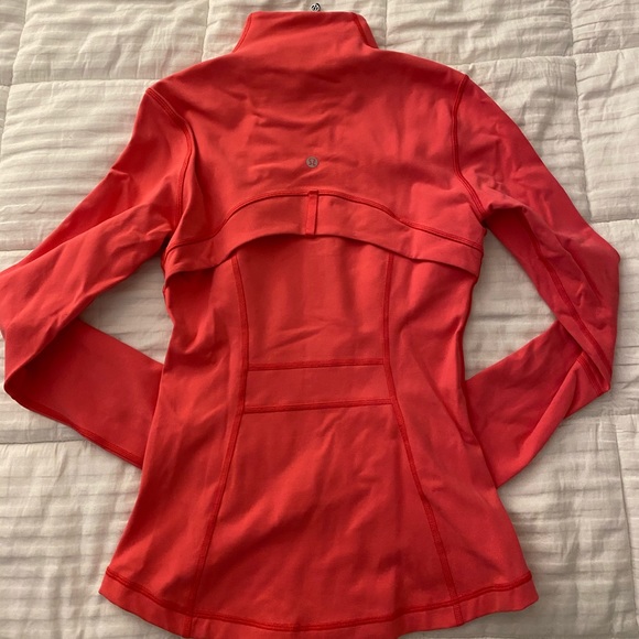 Lululemon Pink define jacket size 4 - Picture 4 of 8
